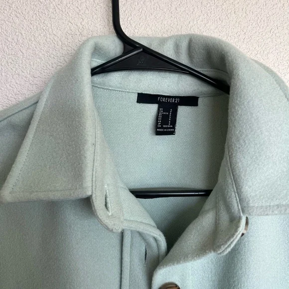 Forever 21 mint green long sleeve shacket - Picture 4 of 5